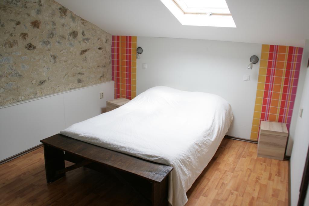 Saint-Germain-de-Confolens Le Petit Mas D'Ile Bed & Breakfast 部屋 写真