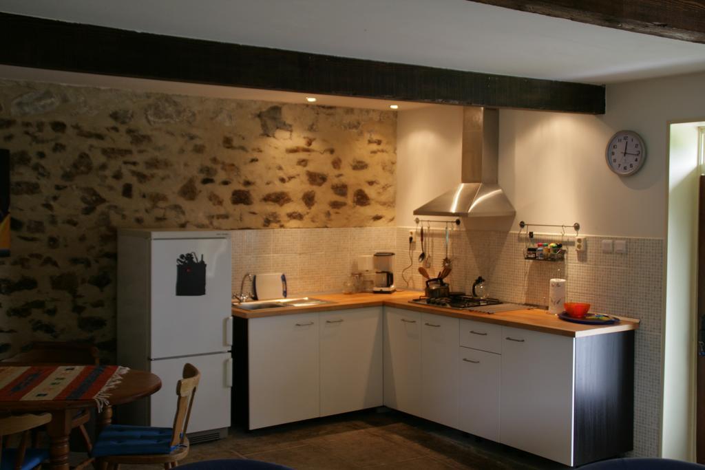 Saint-Germain-de-Confolens Le Petit Mas D'Ile Bed & Breakfast 部屋 写真